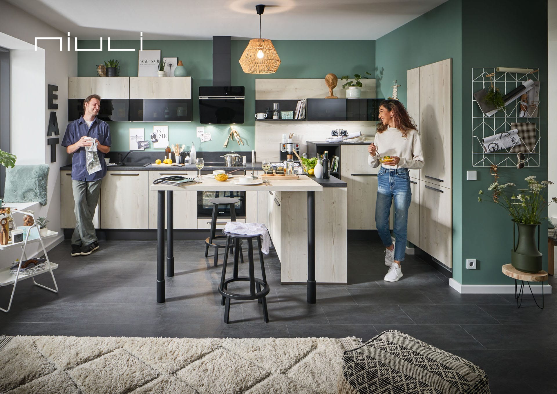 PN100 | 679 Whitewashed Spruce