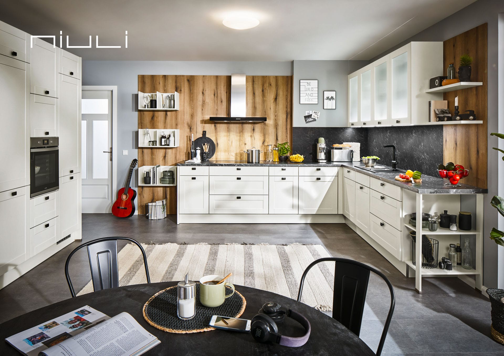 PN435| 670 White matt